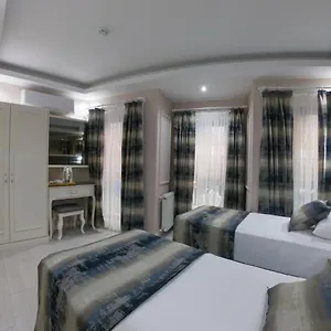 Hotel Crowned, Istambul